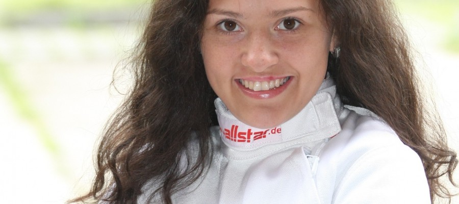 Виктория Ковалева – бронзовый призер первых Европейских игр в командном турнире саблисток.